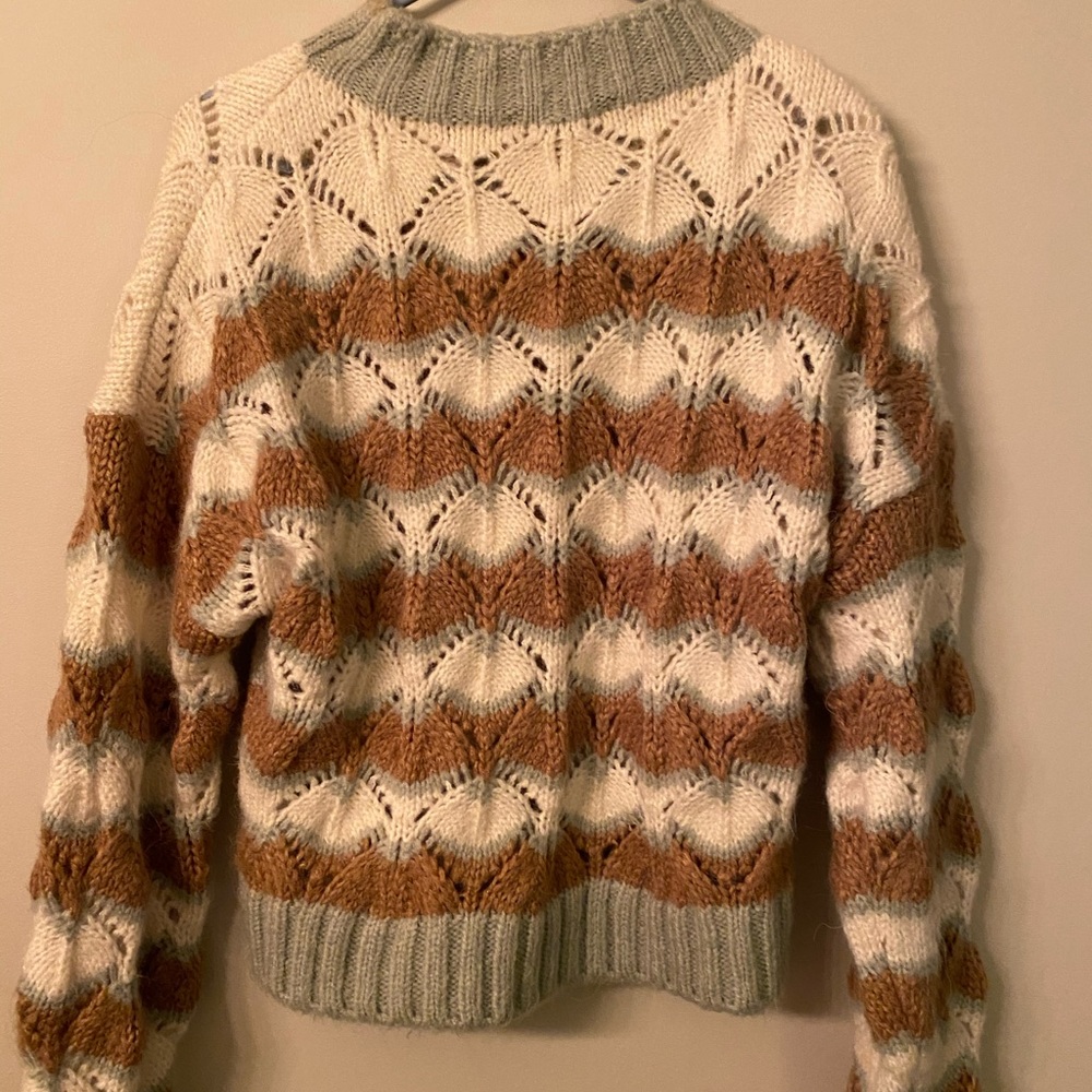 Zara size medium sweater